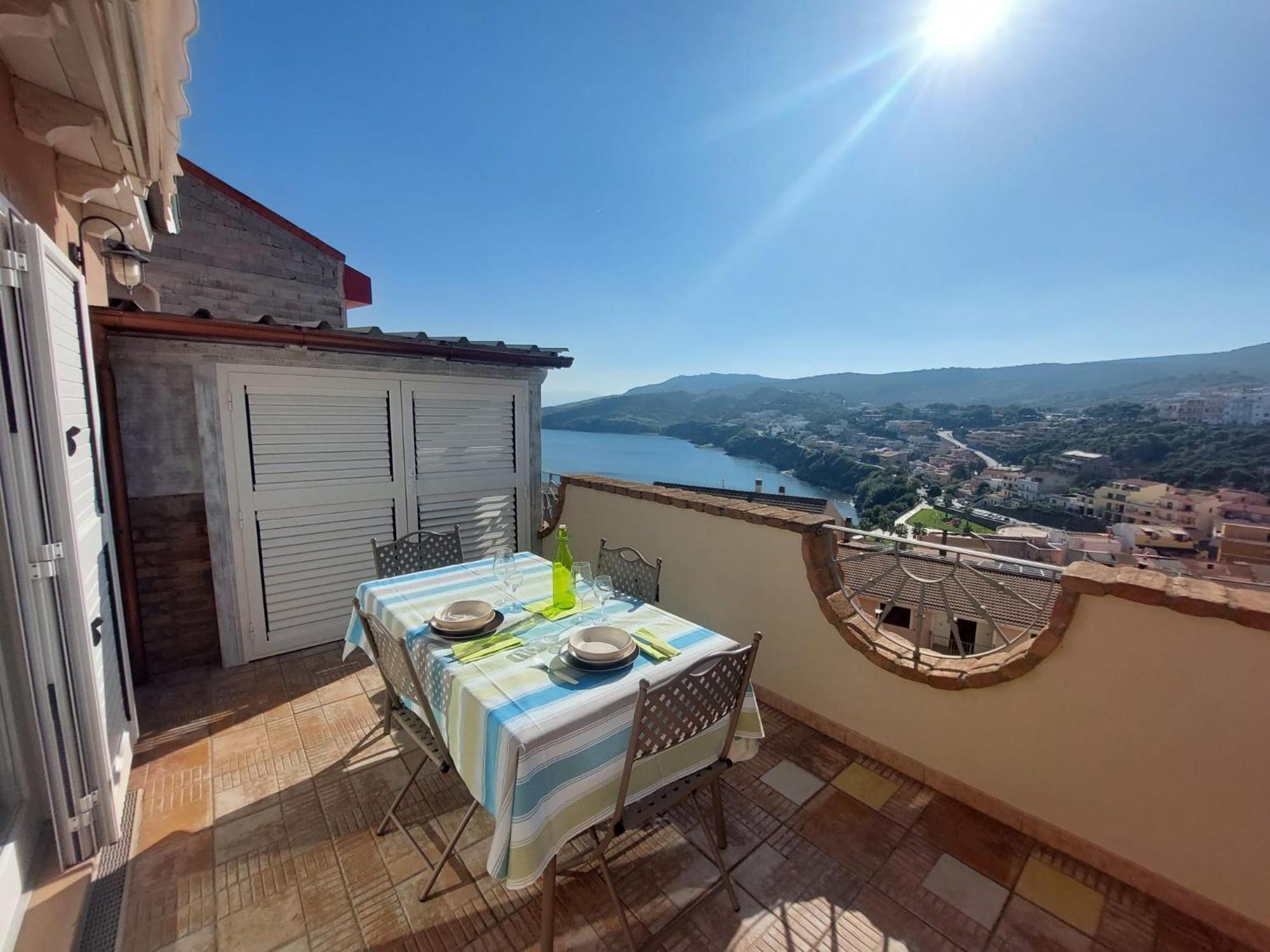Appartamento Mansardato Anda&Torra Castelsardo Luaran gambar